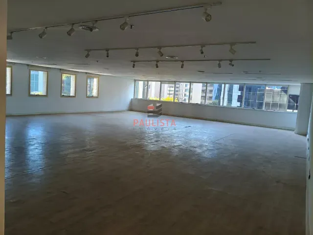 Conjunto comercial para alugar, no bairro Vila Olímpia em São Paulo