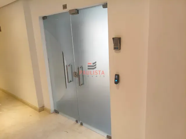 Conjunto comercial para alugar, no bairro Vila Olímpia em São Paulo