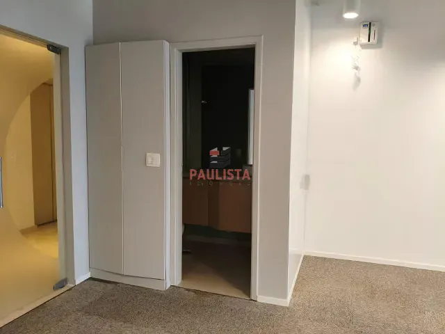 Conjunto comercial para alugar, no bairro Vila Olímpia em São Paulo