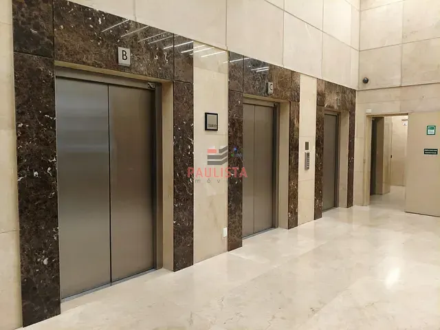 Conjunto comercial para alugar, no bairro Vila Olímpia em São Paulo