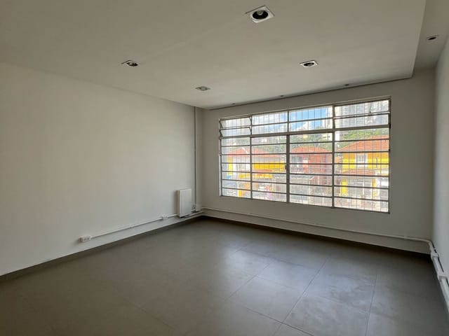 Conjunto comercial com 158m², à venda ou para alugar, no bairro Vila Pompéia em São Paulo