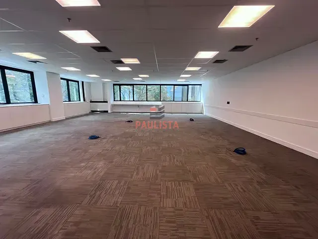 Conjunto comercial para alugar, no bairro Cerqueira César em São Paulo