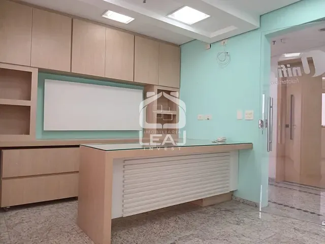 Conjunto comercial com 50m², à venda ou para alugar, no bairro Vila Olímpia em São Paulo
