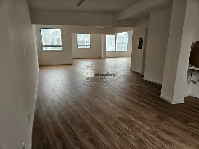 Conjunto comercial para alugar, no bairro Itaim Bibi em São Paulo