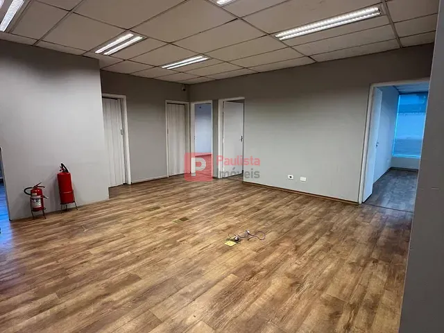 Conjunto comercial com 120m², para alugar, no bairro Vila Mascote em São Paulo