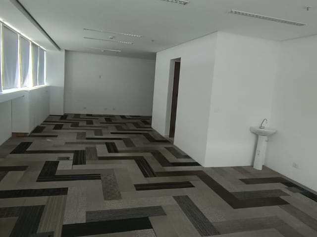Conjunto comercial com 75m², para alugar, no bairro Jardim Caboré em São Paulo