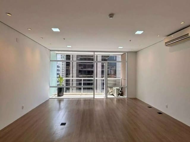Foto do Conjunto comercial - Conjunto Comercial Sofisticado para venda e locação, Espaço Corporativo Moderno para Executivos no Brooklin Paulista, São Paulo, SP | Paulista Imóveis