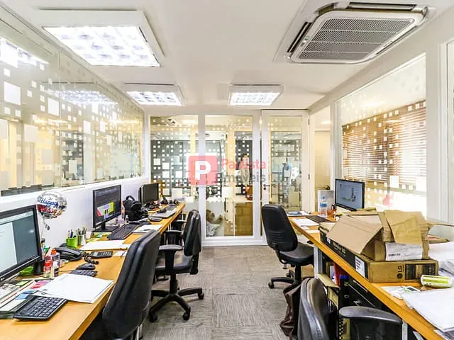 Conjunto comercial com 154m², à venda, no bairro Jardim Paulistano em São Paulo