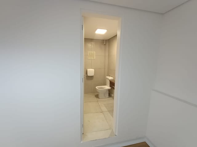 Conjunto comercial com 360m², para alugar, no bairro República em São Paulo