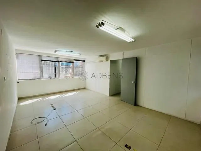 Conjunto comercial à venda ou para alugar, no bairro Paraíso em São Paulo