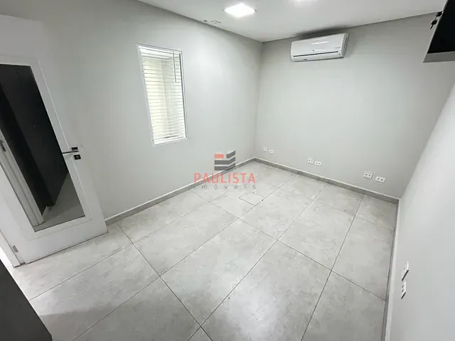 Conjunto comercial com 156m², à venda ou para alugar, no bairro Liberdade em São Paulo