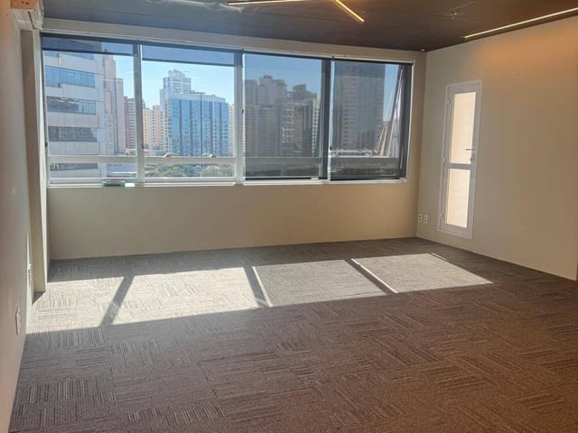 Conjunto comercial com 42m², para alugar, no bairro Jardim Paulista em São Paulo