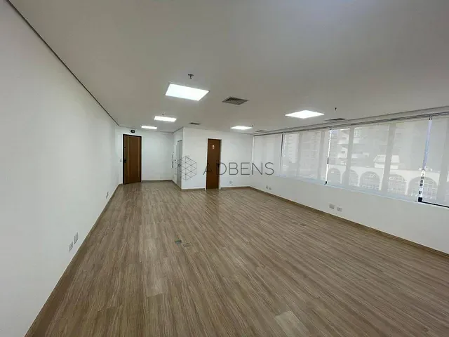 Conjunto comercial à venda ou para alugar, no bairro Itaim Bibi em São Paulo