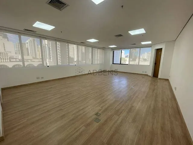 Conjunto comercial à venda ou para alugar, no bairro Itaim Bibi em São Paulo
