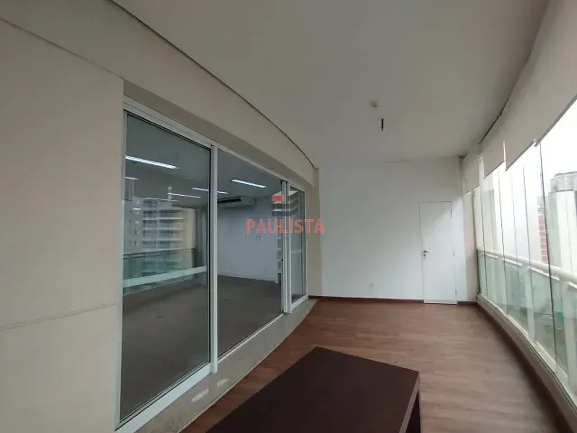 Conjunto comercial à venda, no bairro Cerqueira César em São Paulo