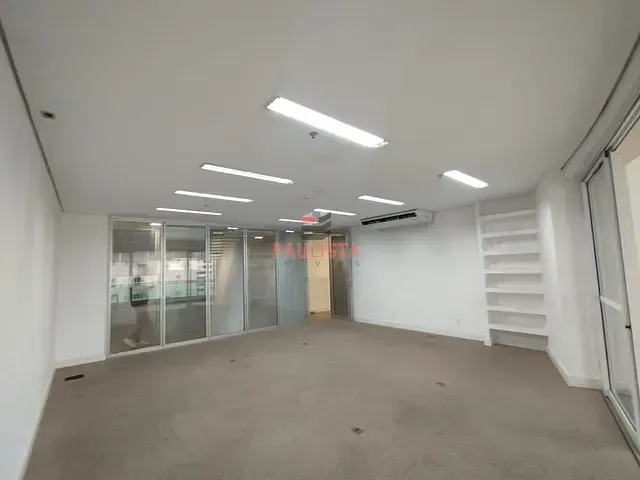 Conjunto comercial à venda, no bairro Cerqueira César em São Paulo