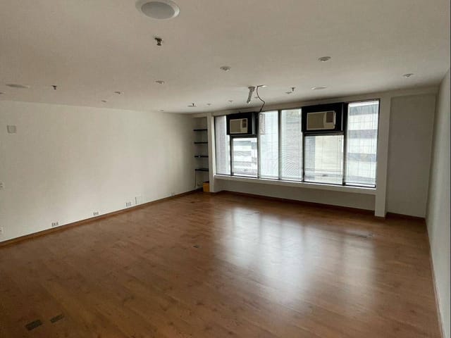 Conjunto comercial com 45m², à venda, no bairro Brooklin Paulista em São Paulo