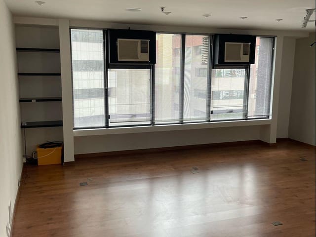 Conjunto comercial com 45m², à venda, no bairro Brooklin Paulista em São Paulo