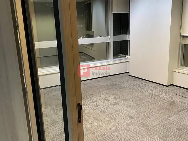 Conjunto comercial com 459m², para alugar, no bairro Itaim Bibi em São Paulo
