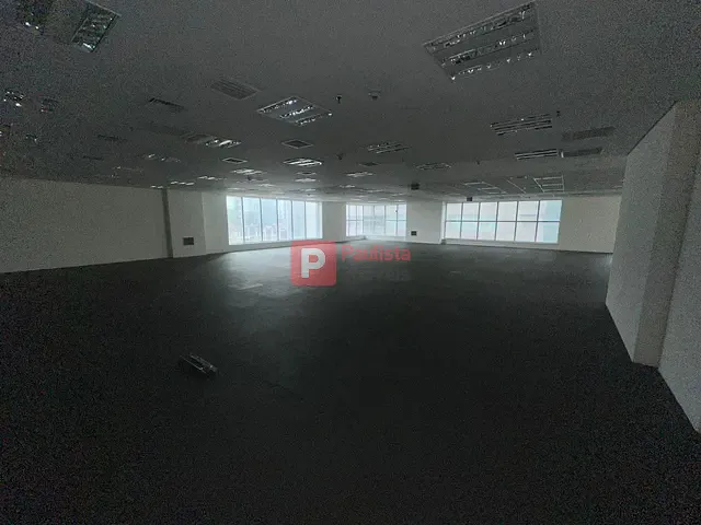 Conjunto comercial com 600m², para alugar, no bairro Chácara Santo Antônio (Zona Sul) em São Paulo