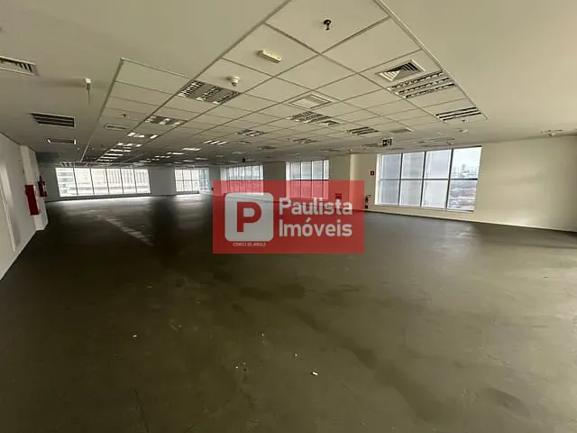 Conjunto comercial com 600m², para alugar, no bairro Chácara Santo Antônio (Zona Sul) em São Paulo