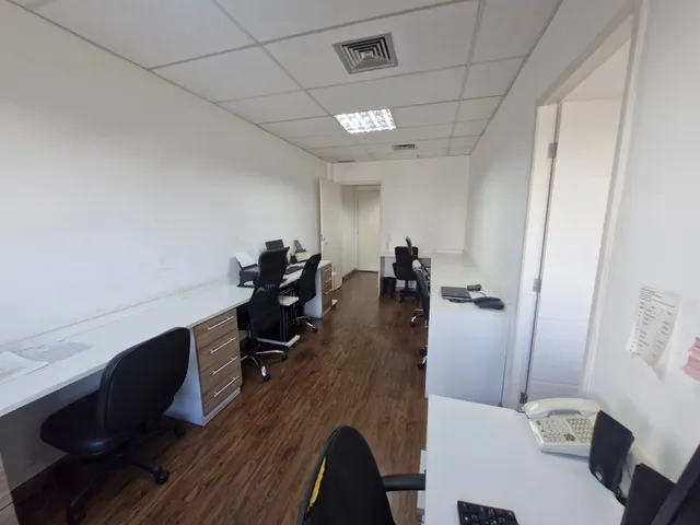 Conjunto comercial com 60m², à venda, no bairro Várzea da Barra Funda em São Paulo