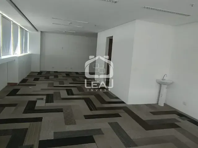 Conjunto comercial com 85m², para alugar, no bairro Jardim Caboré em São Paulo
