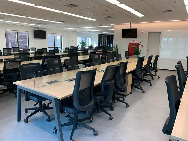 Conjunto comercial para alugar, no bairro Jardim Paulistano em São Paulo
