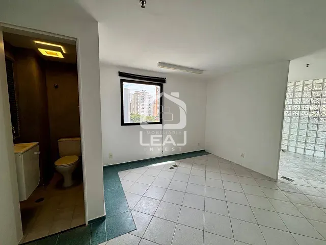Conjunto comercial com 50m², para alugar, no bairro Indianópolis em São Paulo