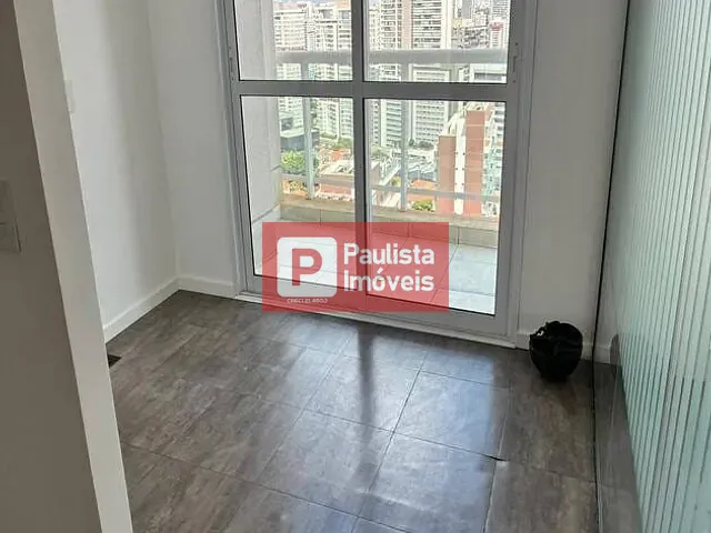 Conjunto comercial com 160m², para alugar, no bairro Vila São Francisco (Zona Sul) em São Paulo