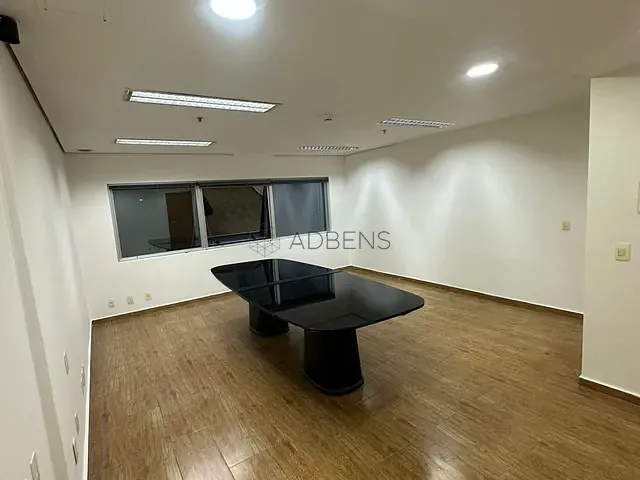 Conjunto comercial para alugar, no bairro Vila Olímpia em São Paulo