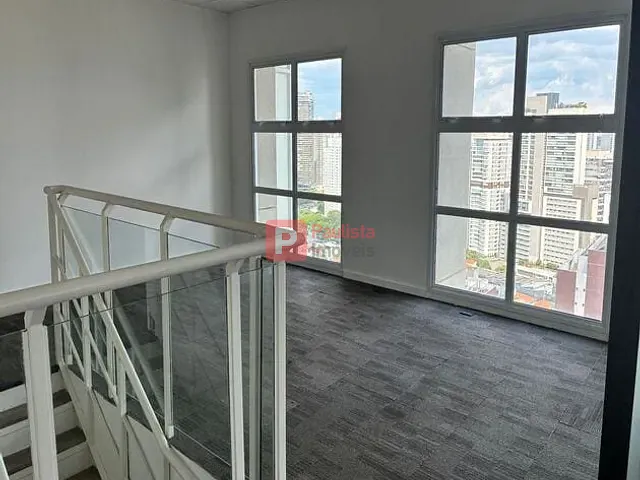 Conjunto comercial com 160m², para alugar, no bairro Vila Cordeiro em São Paulo