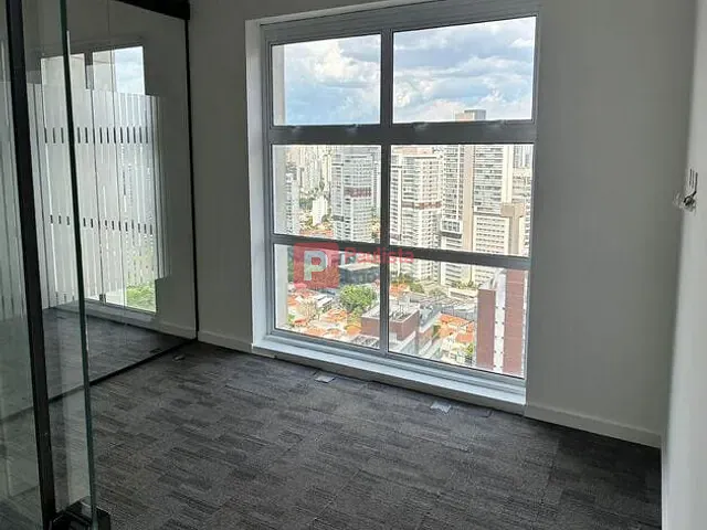 Conjunto comercial com 160m², para alugar, no bairro Vila Cordeiro em São Paulo