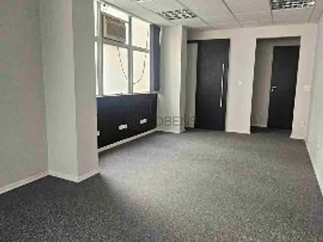 Conjunto comercial à venda ou para alugar, no bairro Cerqueira César em São Paulo