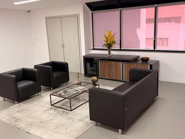 Conjunto comercial à venda, no bairro Cidade Monções em São Paulo