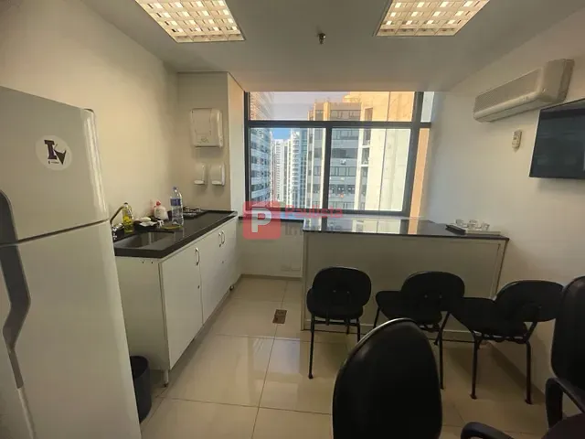 Conjunto comercial para alugar, no bairro Cidade Monções em São Paulo