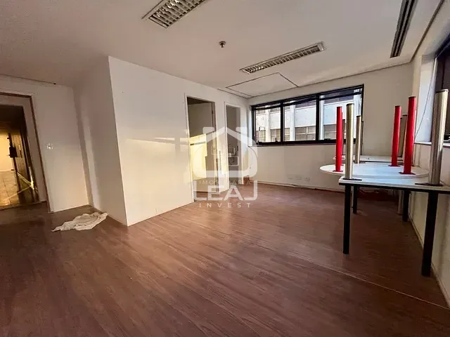 Conjunto comercial com 35m², à venda ou para alugar, no bairro Vila Olímpia em São Paulo