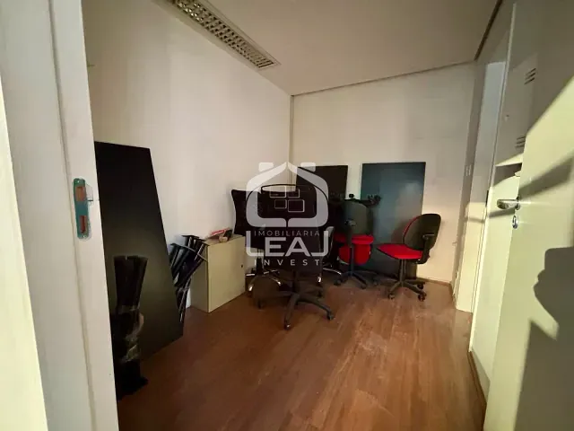 Conjunto comercial com 35m², à venda ou para alugar, no bairro Vila Olímpia em São Paulo