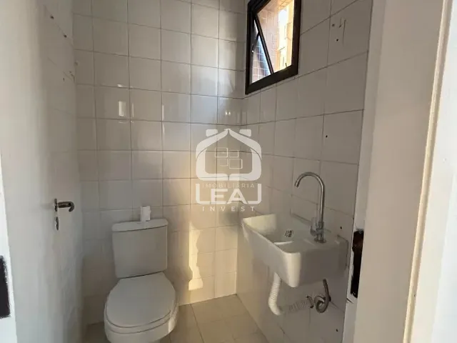 Conjunto comercial com 35m², à venda ou para alugar, no bairro Vila Olímpia em São Paulo