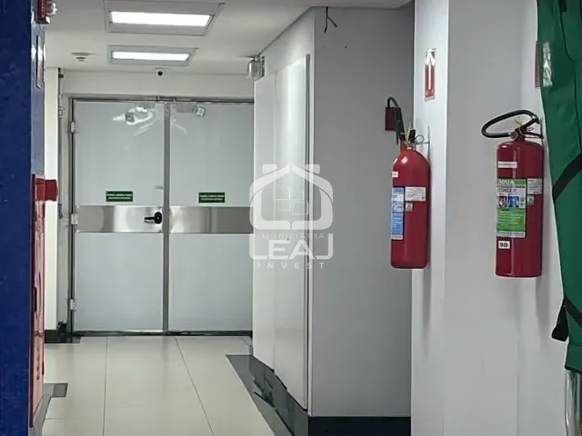 Conjunto comercial com 94m², à venda ou para alugar, no bairro Moema em São Paulo