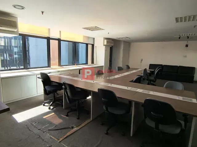 Conjunto comercial para alugar, no bairro Cidade Monções em São Paulo