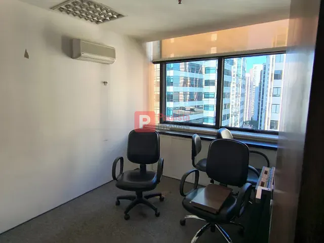 Conjunto comercial para alugar, no bairro Cidade Monções em São Paulo