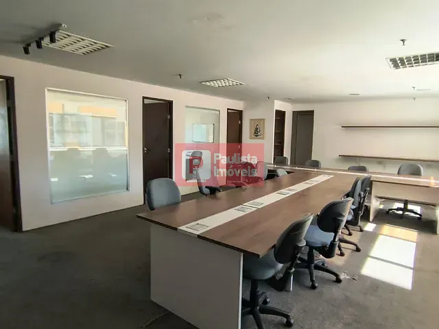 Conjunto comercial para alugar, no bairro Cidade Monções em São Paulo