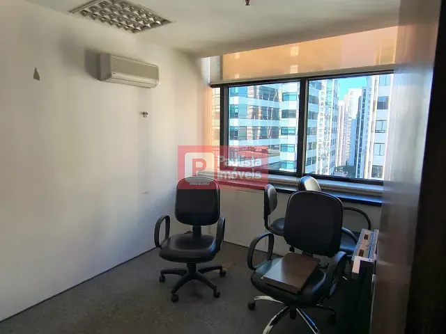 Conjunto comercial para alugar, no bairro Cidade Monções em São Paulo