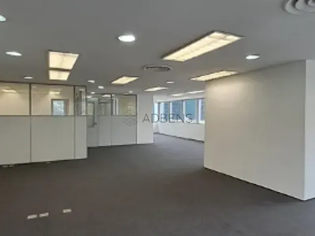 Conjunto comercial para alugar, no bairro Bela Vista em São Paulo