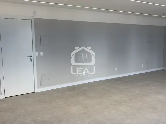 Conjunto comercial com 65m², para alugar, no bairro Chácara Santo Antônio (Zona Sul) em São Paulo