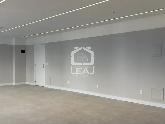 Conjunto comercial com 65m², para alugar, no bairro Chácara Santo Antônio (Zona Sul) em São Paulo