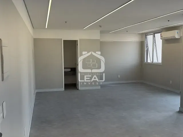 Conjunto comercial com 65m², para alugar, no bairro Chácara Santo Antônio (Zona Sul) em São Paulo