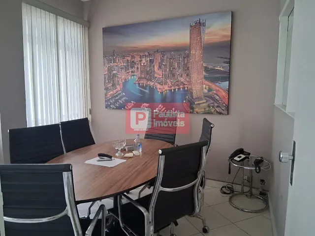 Conjunto comercial com 100m², à venda, no bairro República em São Paulo
