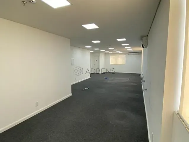 Conjunto comercial à venda, no bairro Itaim Bibi em São Paulo